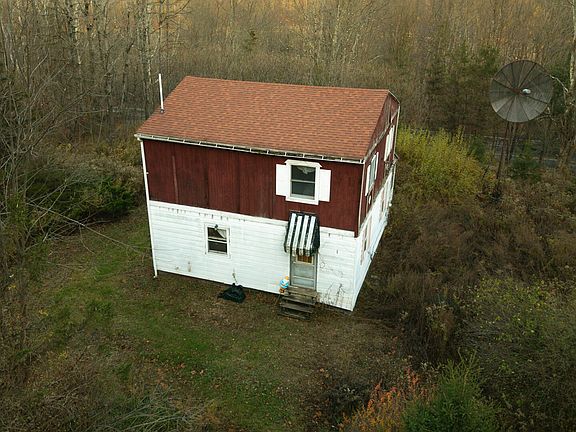 3rd image of 649 Creek Dr