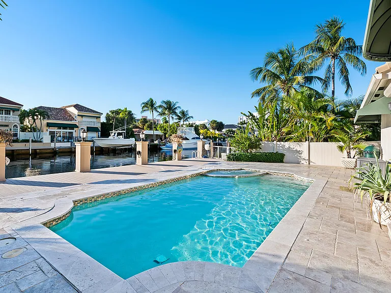 413 Coconut Isle Dr — Photo 5