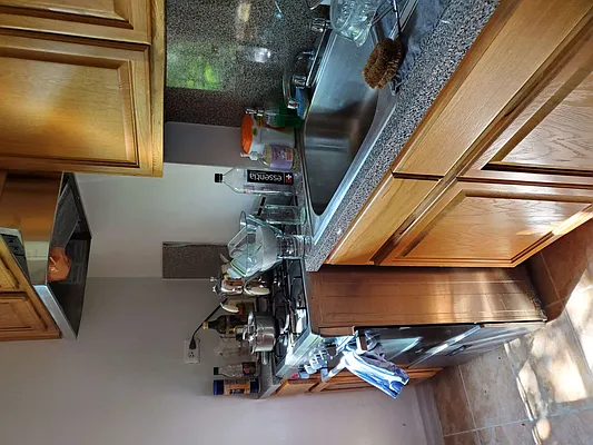 Rented by Supreme Plus Realty Group Inc | media 6