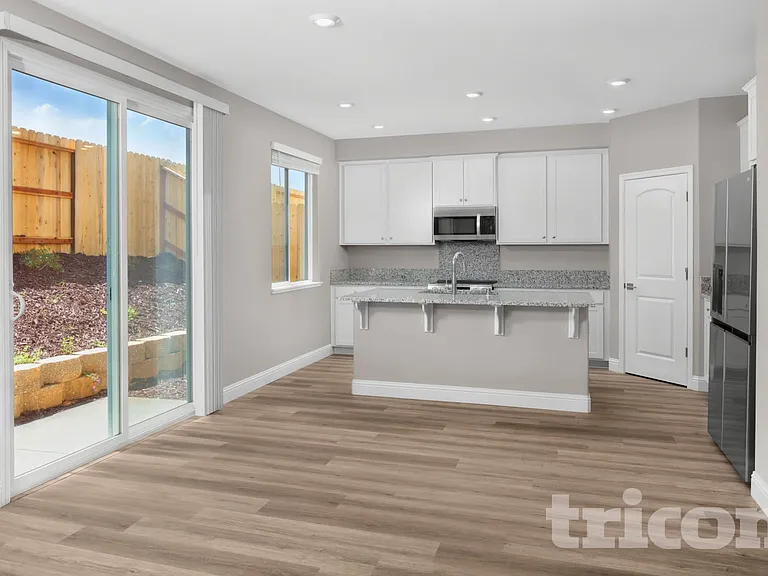 11617 Venitia Ln — Photo 3