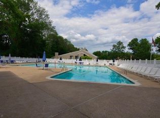 9 Overlook Dr #3007, Clinton, NJ 08809