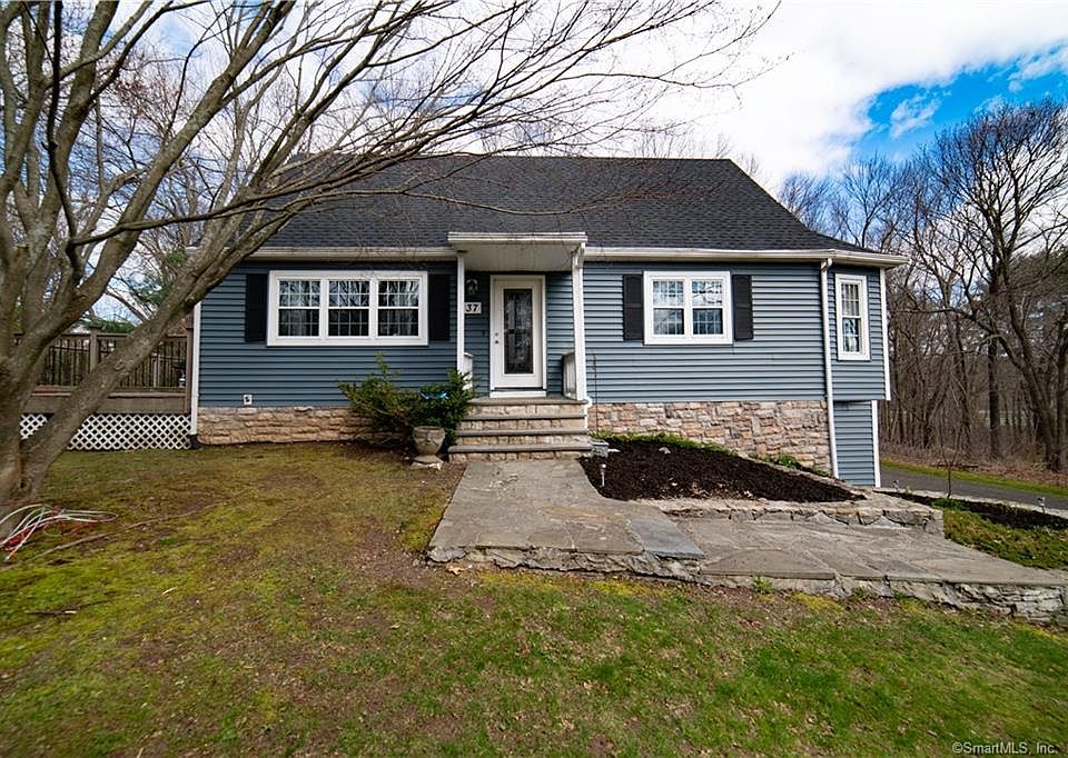 1st image of 37 Highland Dr