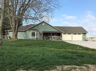 1938 Slack St, Pea Ridge, AR 72751