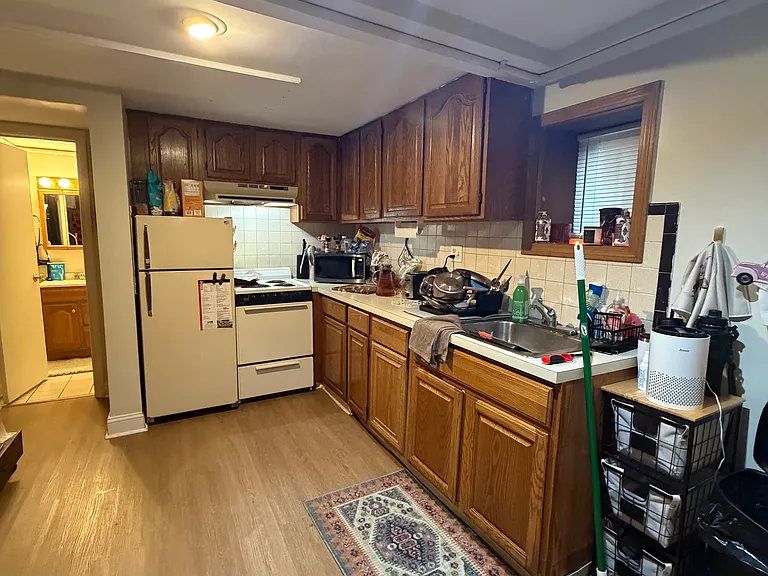 35 N Margin St #B — Photo 3