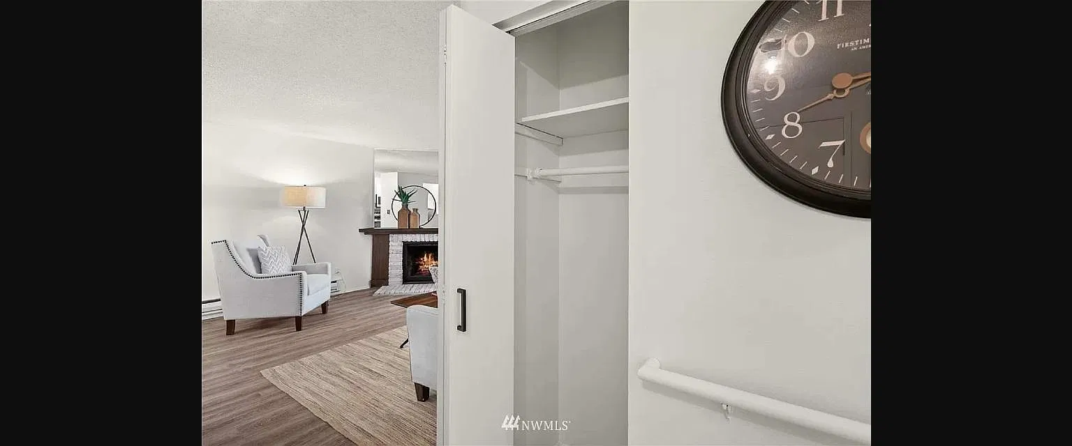 4601 Grandview Dr W — Photo 4