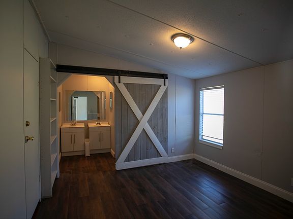 Doublewide Master Suit