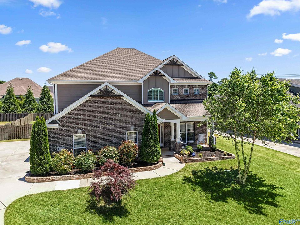 1st image of 102 Kelde Ln