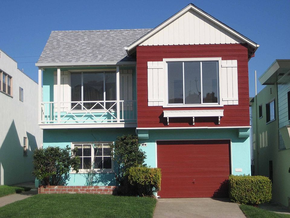 1st image of 10 Westridge Ave
