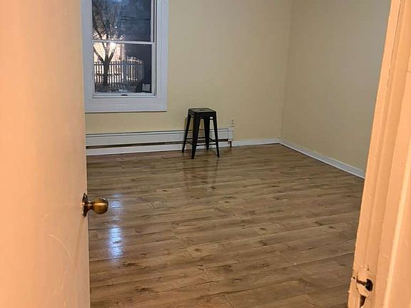 5th image of 10 E Church St #1