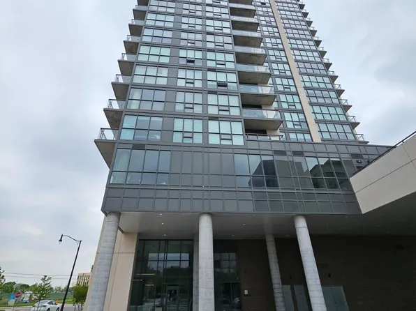 15 Lynch St #1603, Brampton, ON L6W 2Z8