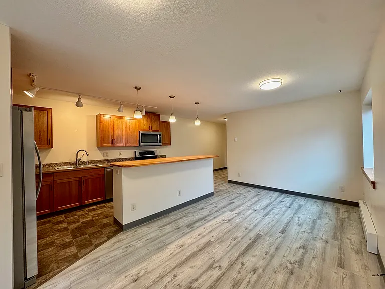 911 3rd St #4TREADWELL — Photo 3