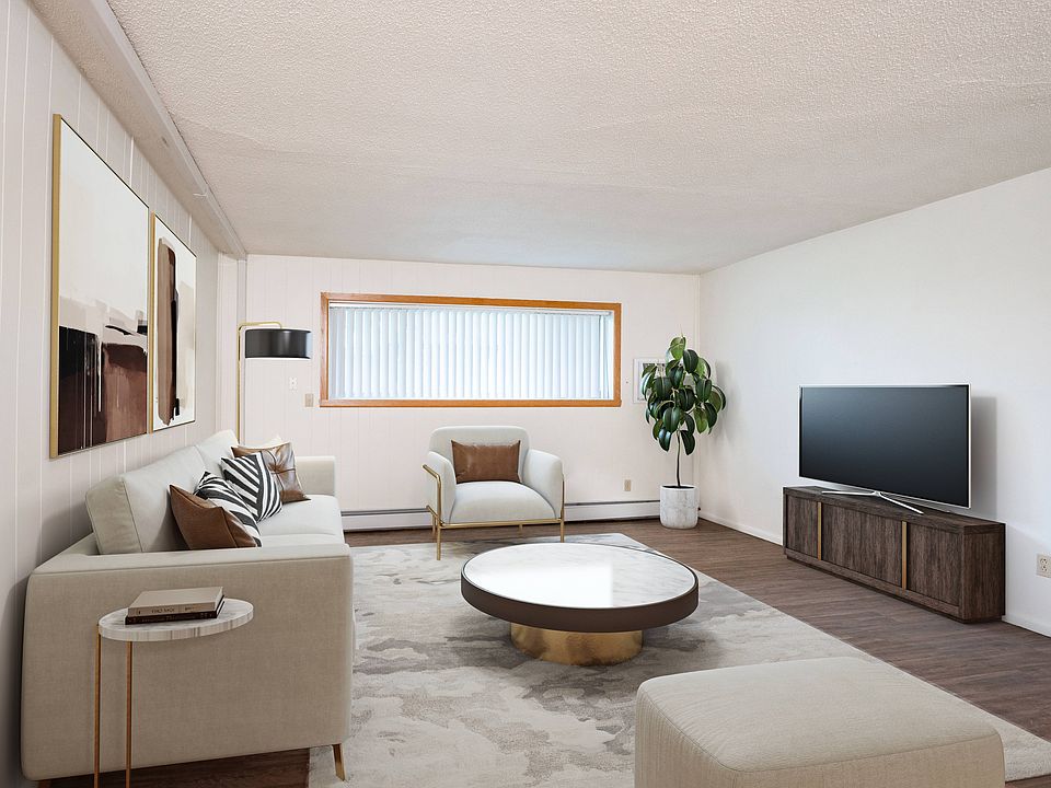Fargo, ND Park Terrace Apartments | 21C | Living