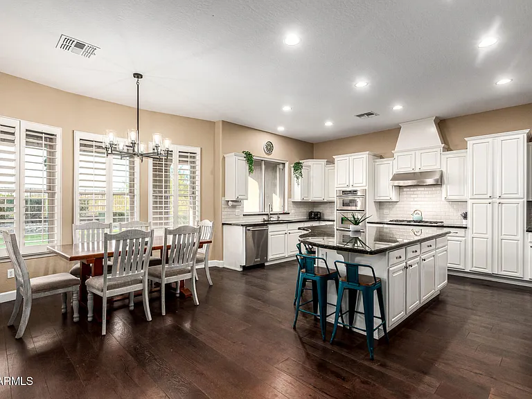 18186 W Narramore Rd — Photo 10