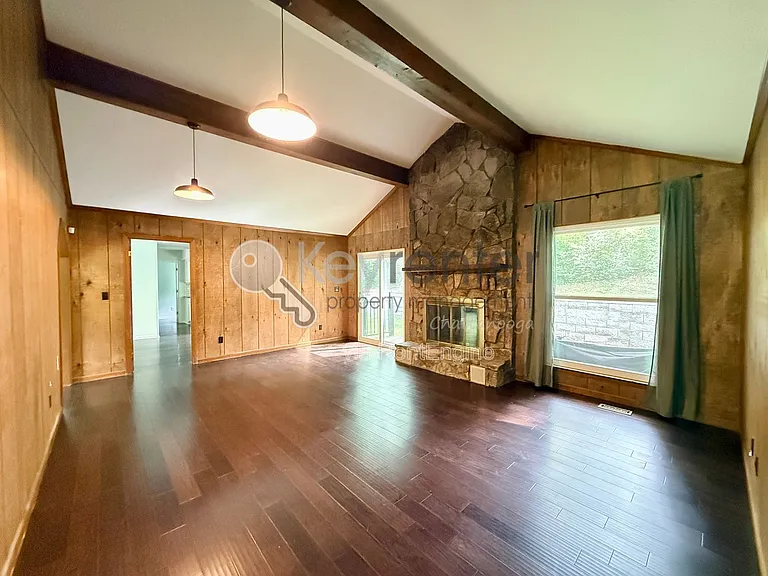 4910 Bal Harbor Dr — Photo 2
