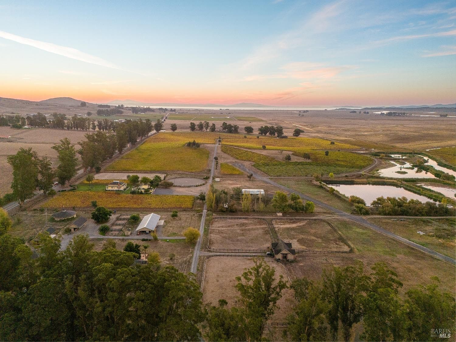 6614 Lakeville Hwy, Petaluma, CA 94954 | MLS #324008747 | Zillow