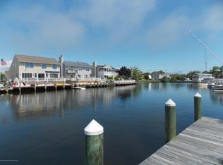 24 Carlyle Dr, Bayville, NJ 08721