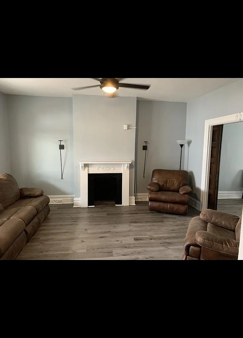 4 bed, 1800 sqft, $2,000 — Photo 1