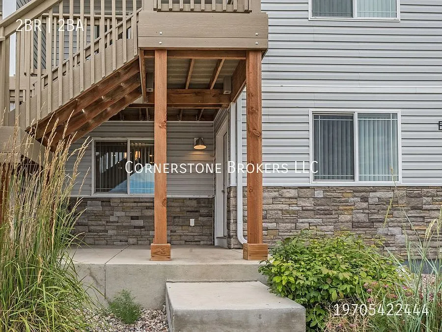 Building Photo - 102 Parkview Ct #A