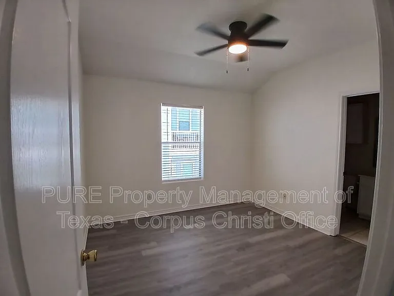 14006 Fortuna Bay Dr #B — Photo 14