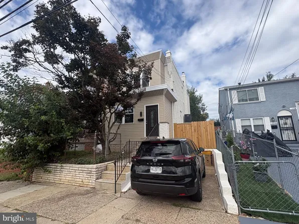 6026 Keystone St, Philadelphia, PA 19135