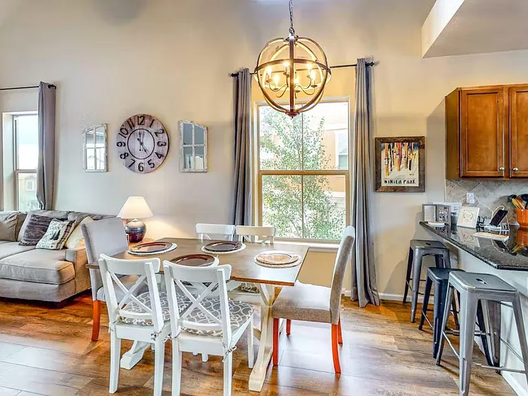 Unit Photo