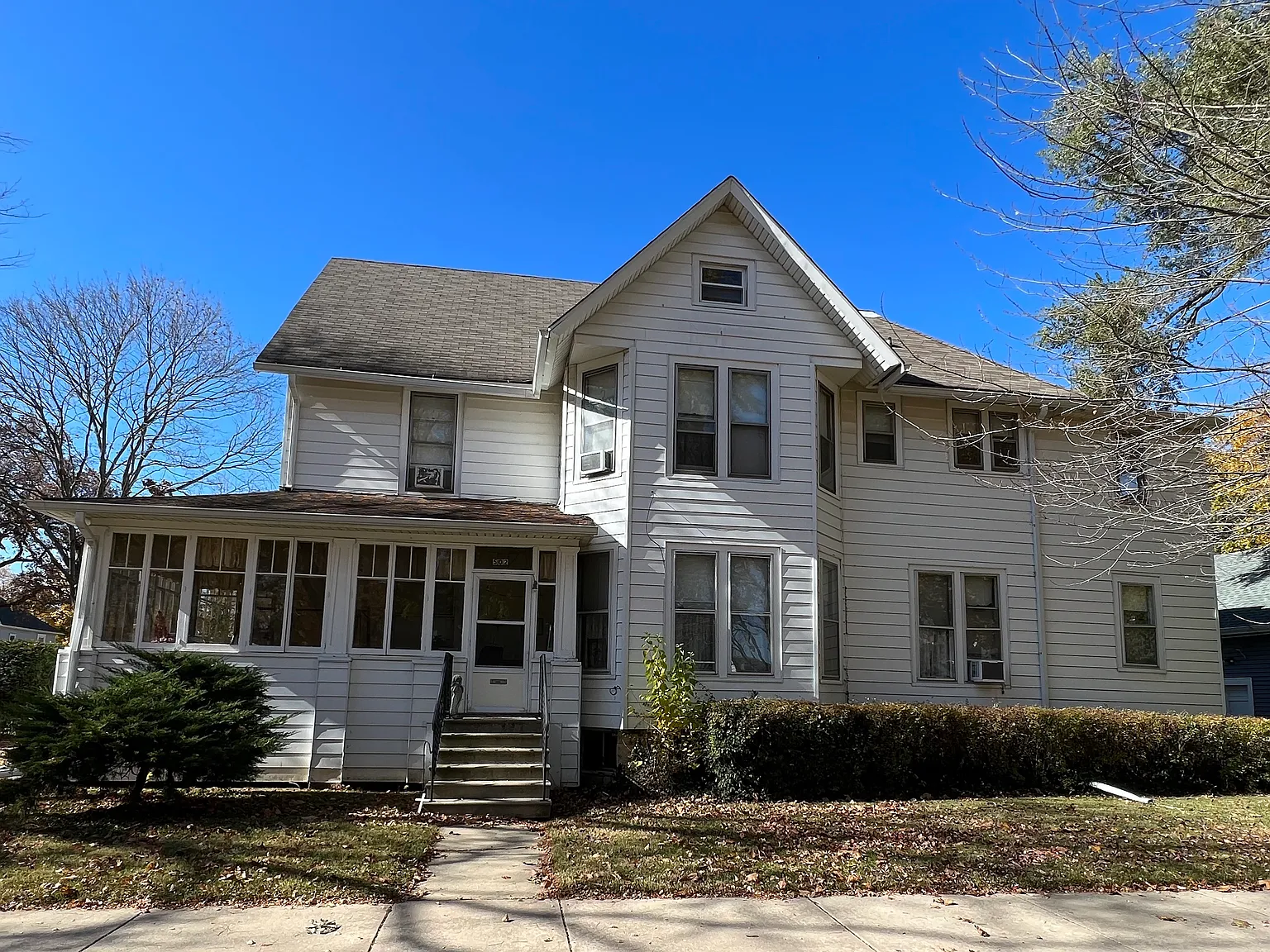 304 W Jackson St — Photo 1