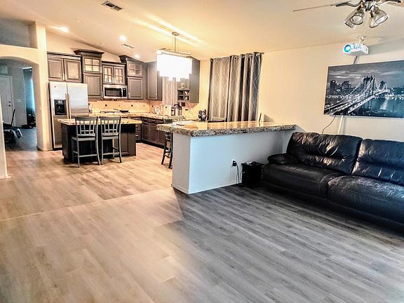 4th image of 5941 E Chaucers Dr
