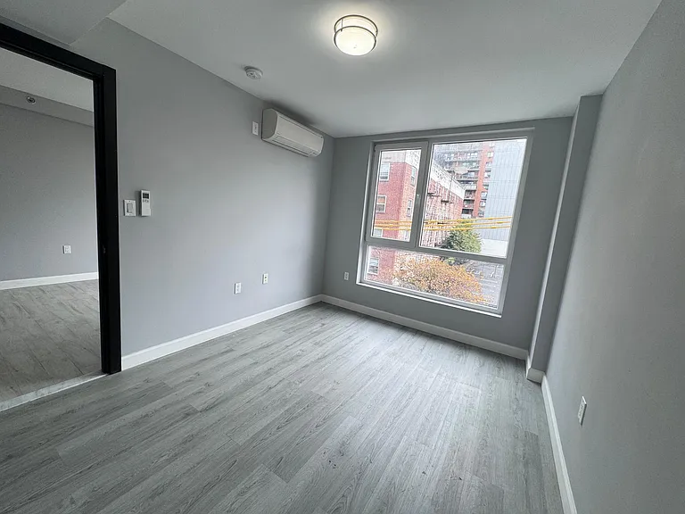 3520 146th St #3E — Photo 6