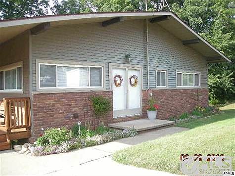 1st image of 10756 Emerald Dr