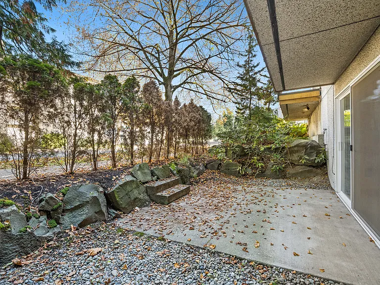 Walnut Manor — Photo 19