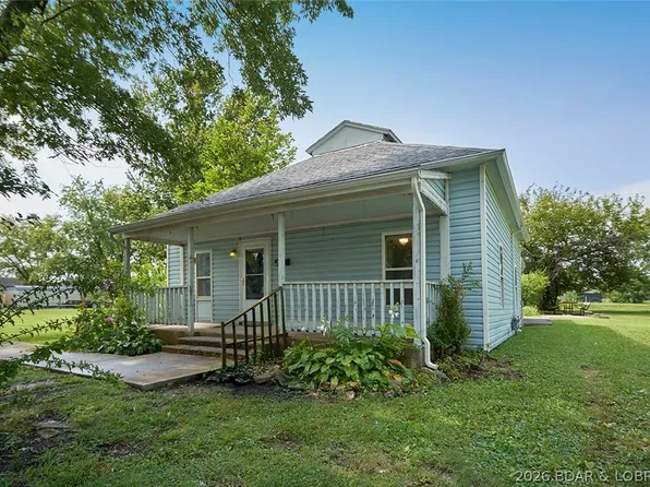431 E 3rd St, Eldon, MO 65026