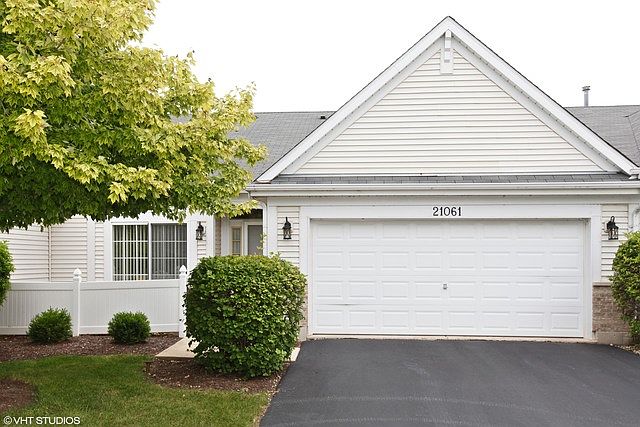 1st image of 21061 W Braxton Ln