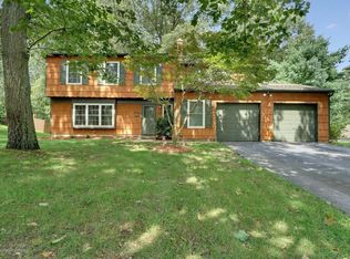 10 Monroe Ln, Jackson, NJ 08527
