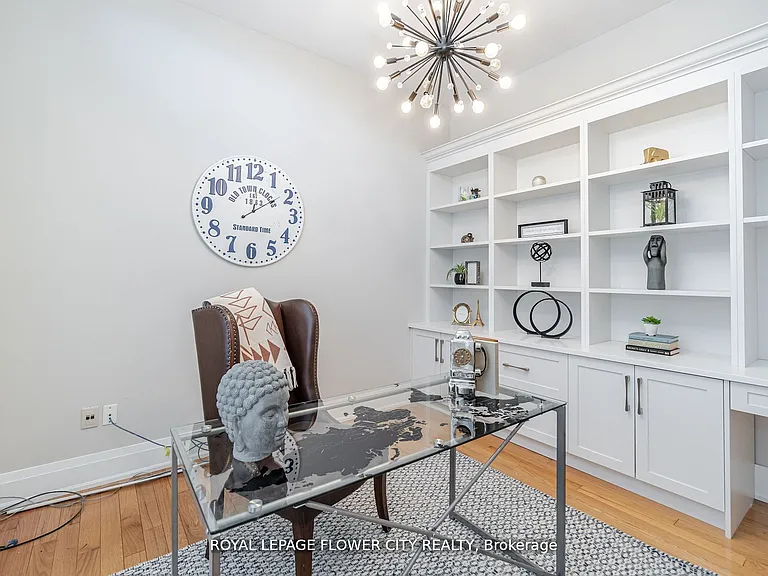 36 Louvain Dr — Photo 12