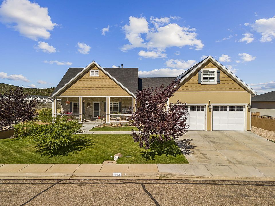 1st image of 442 S Glen Canyon Dr