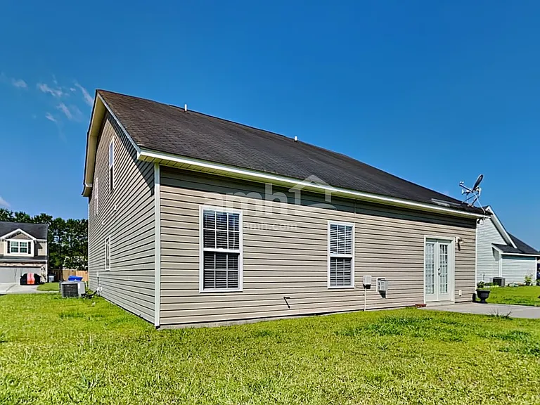 7740 Desoto Dr — Photo 21