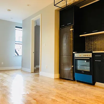 Rented by Nooklyn NYC LLC | media 35