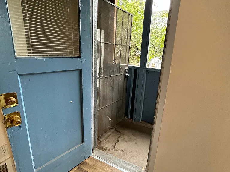 873 Capp St #A — Photo 14
