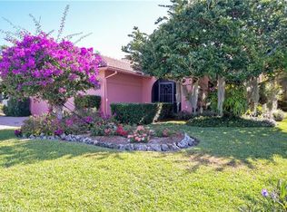 325 Fox Den Cir, Naples, FL 34104