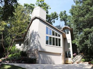94 Lwr Loch Vista Dr, Williams Bay, WI 53191