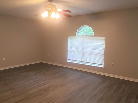 4th image of 9508 N Watershed Dr