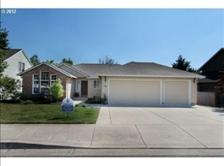 304 Natalie Dr, Newberg, OR 97132