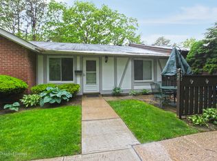 452 Birchwood Rd, Medford, NY 11763
