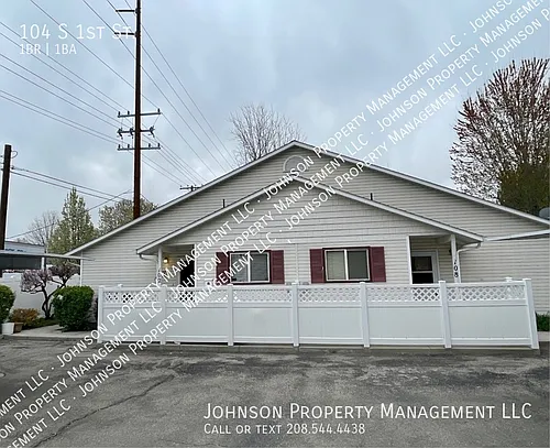 104 S 1st St Photo 1