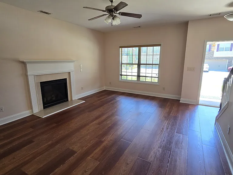187 Thorncrest Ct — Photo 8
