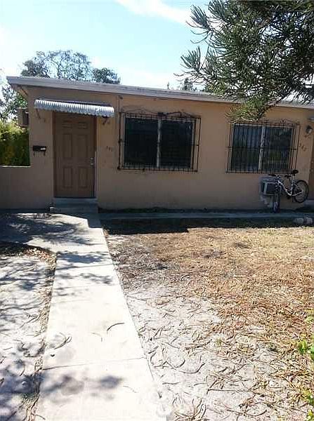 2nd image of 540 NW 97th St