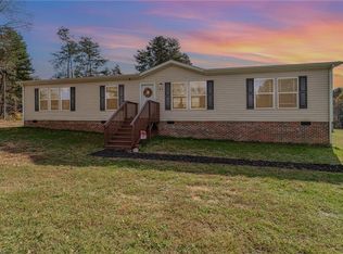 871 Comer Rd, Stoneville, NC 27048
