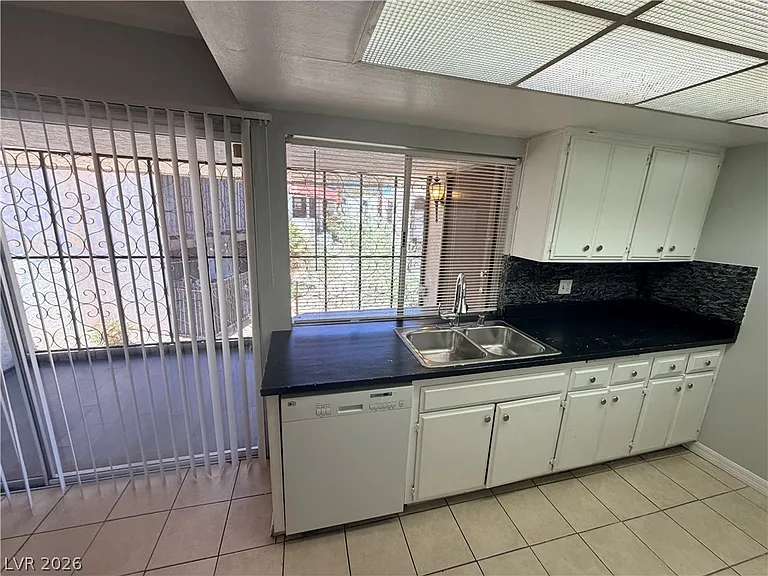 1405 Vegas Valley Dr #252 — Photo 11