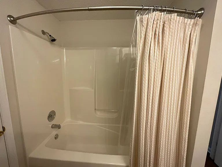 Meridian Park Apartments — Photo 86