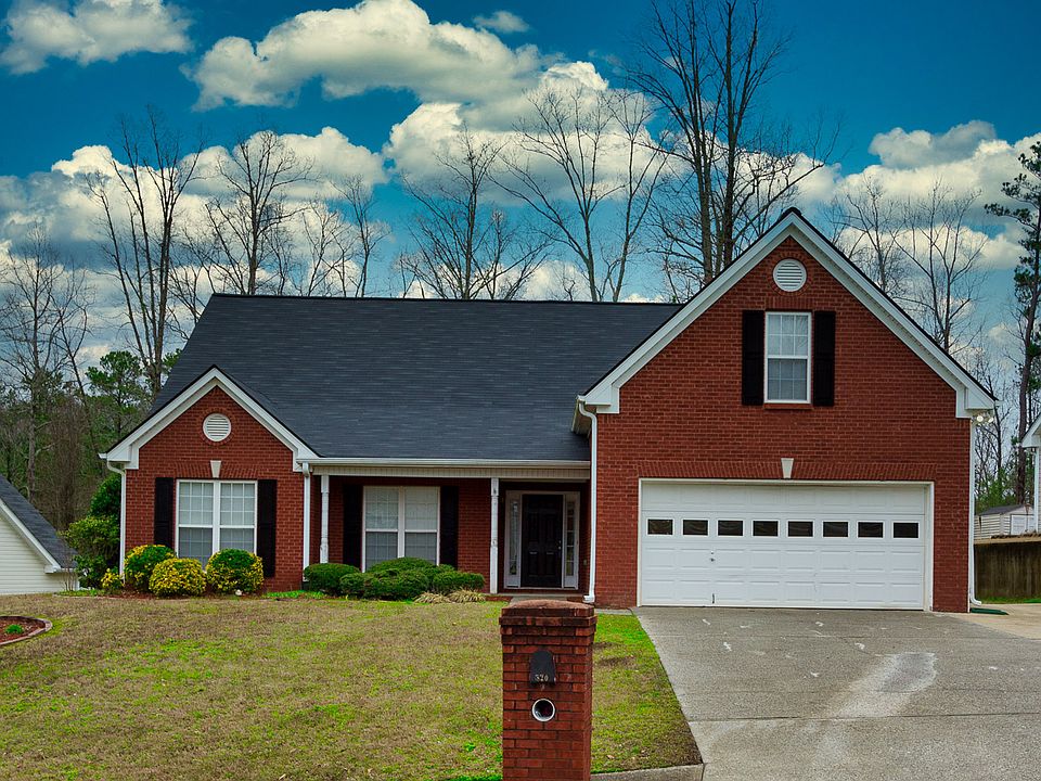 2nd image of 820 Chapel Hill Dr